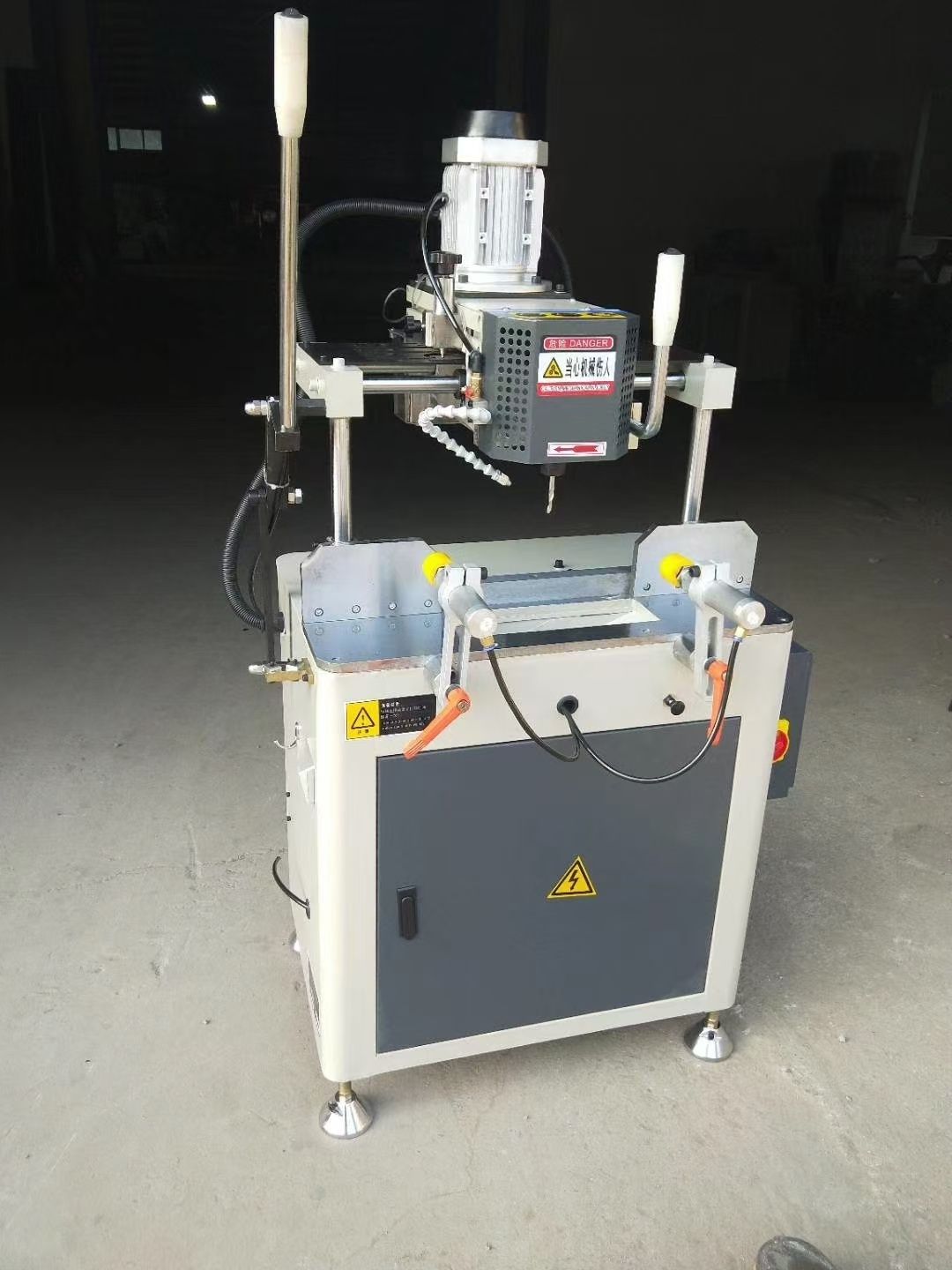 aluminum profile single-axis copy milling machine