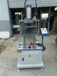 Face milling machine for aluminum doors and Windows